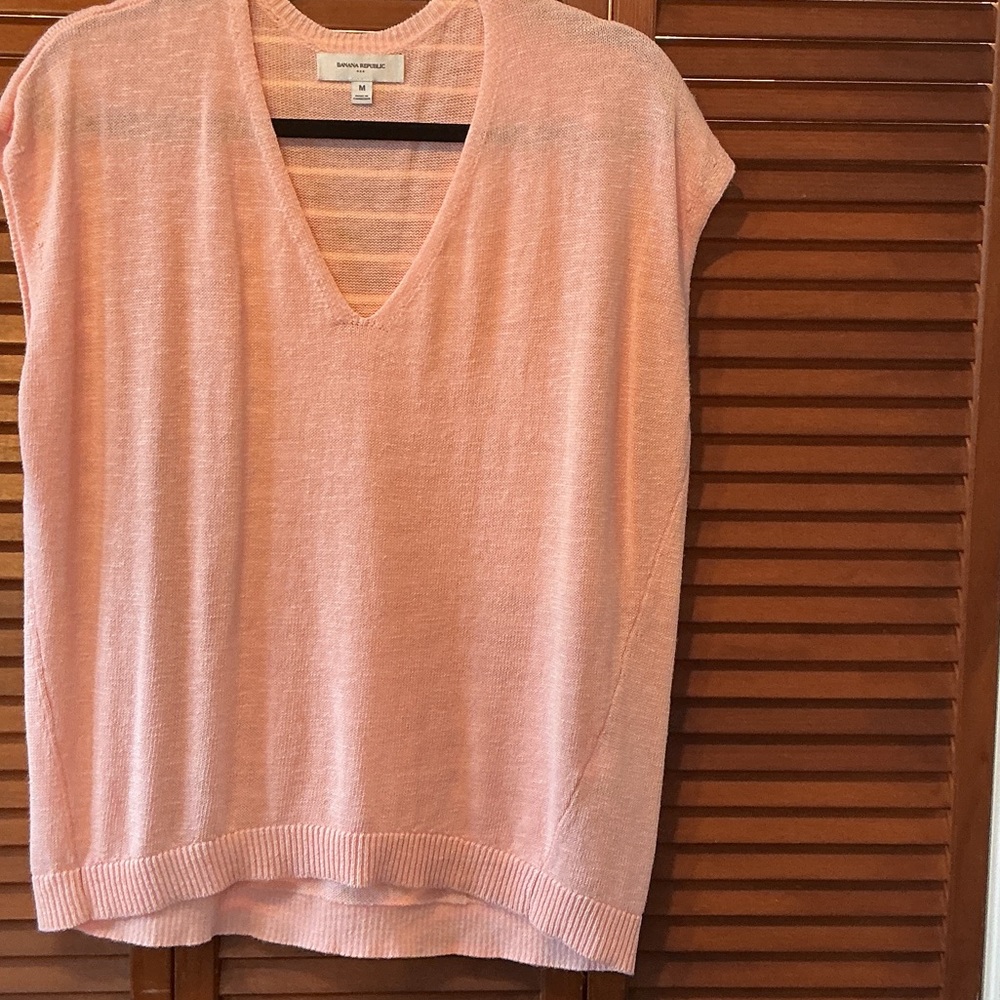 Banana Republic coral color, sleeveless V-neck sweater